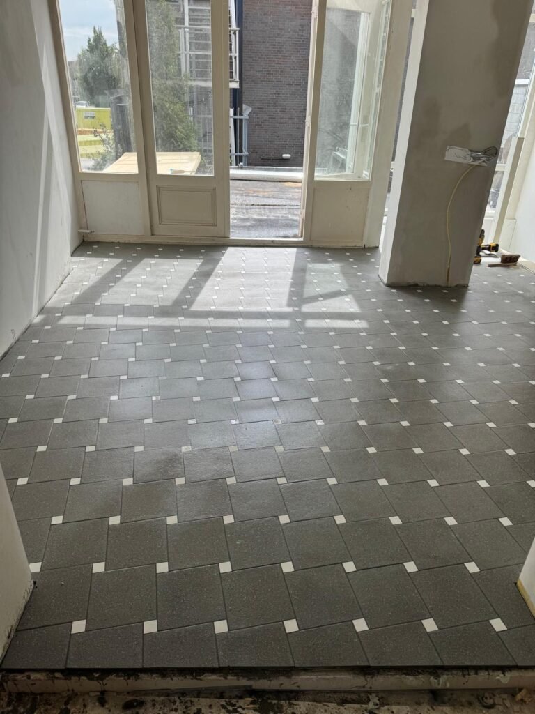 041d0128-0428-4983-94f2-71e469ffc8bd