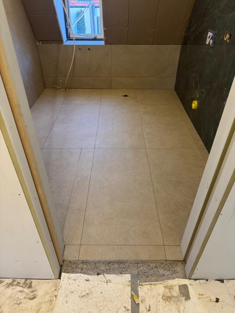 3ef71045-62b0-4eb6-8aa1-a36446f16a23