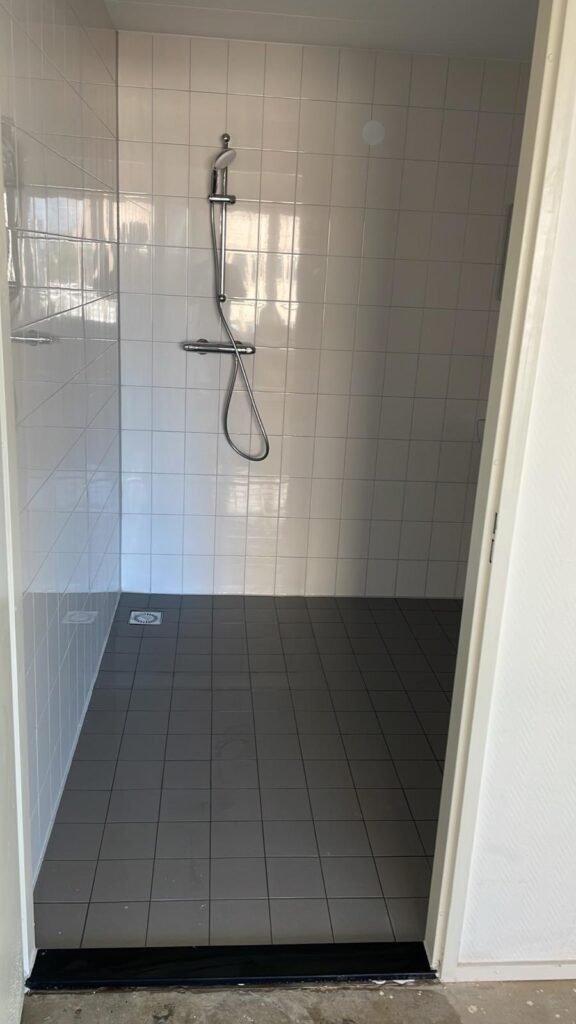 716a100a-2d62-41e2-acff-70b51f417261